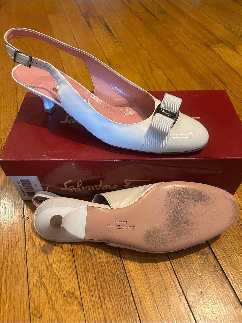 Salvatore Ferragamo White Patent Leather Slingback with Grosgrain Bow - Picture 3 of 4
